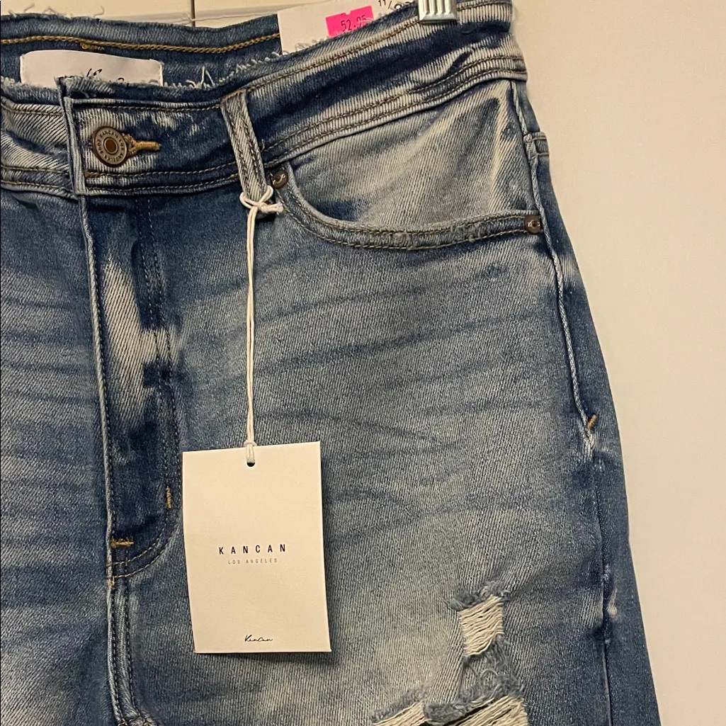 KanCan Distressed Straight Leg Jeans - Image 3