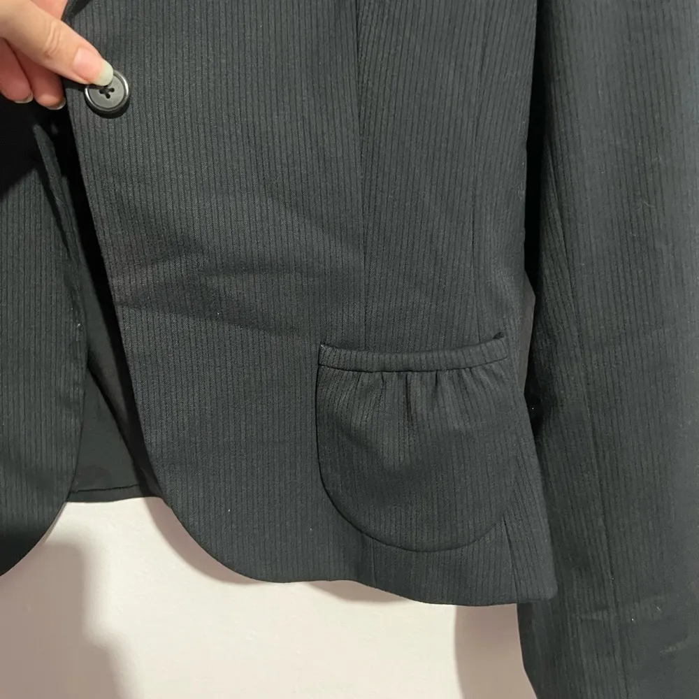 Tahari Black Stripe Blazer Shoulder Pads Size 14 - Image 4