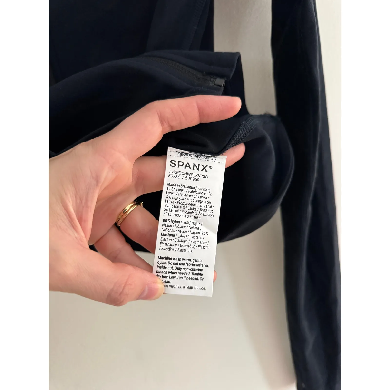 SPANX Smooth™ OnForm Black Full Zip Jacket Size Small - Image 6