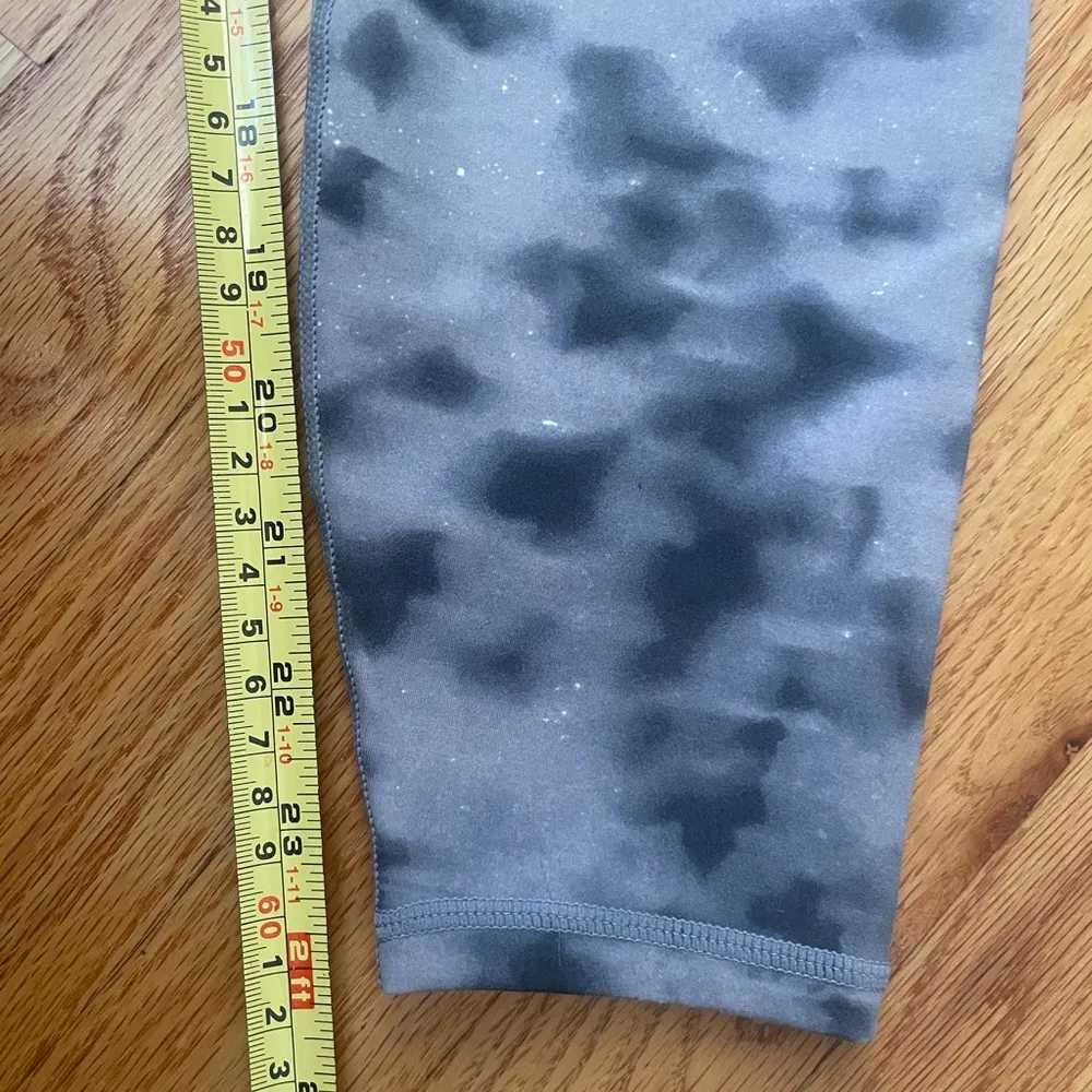 Varley  Cropped Leggings - Image 12