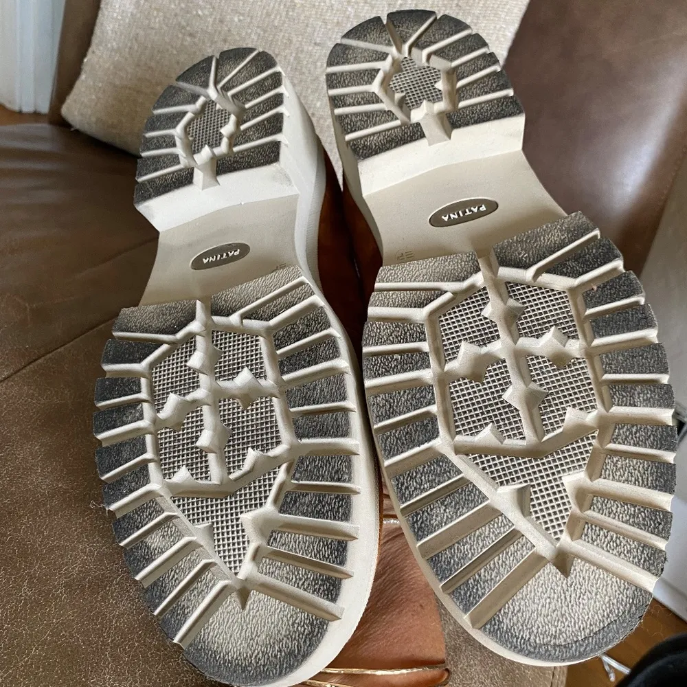 Portland Leather Goods Patina Zoe Chunky Loafers sz 10.5 Tan - Image 3