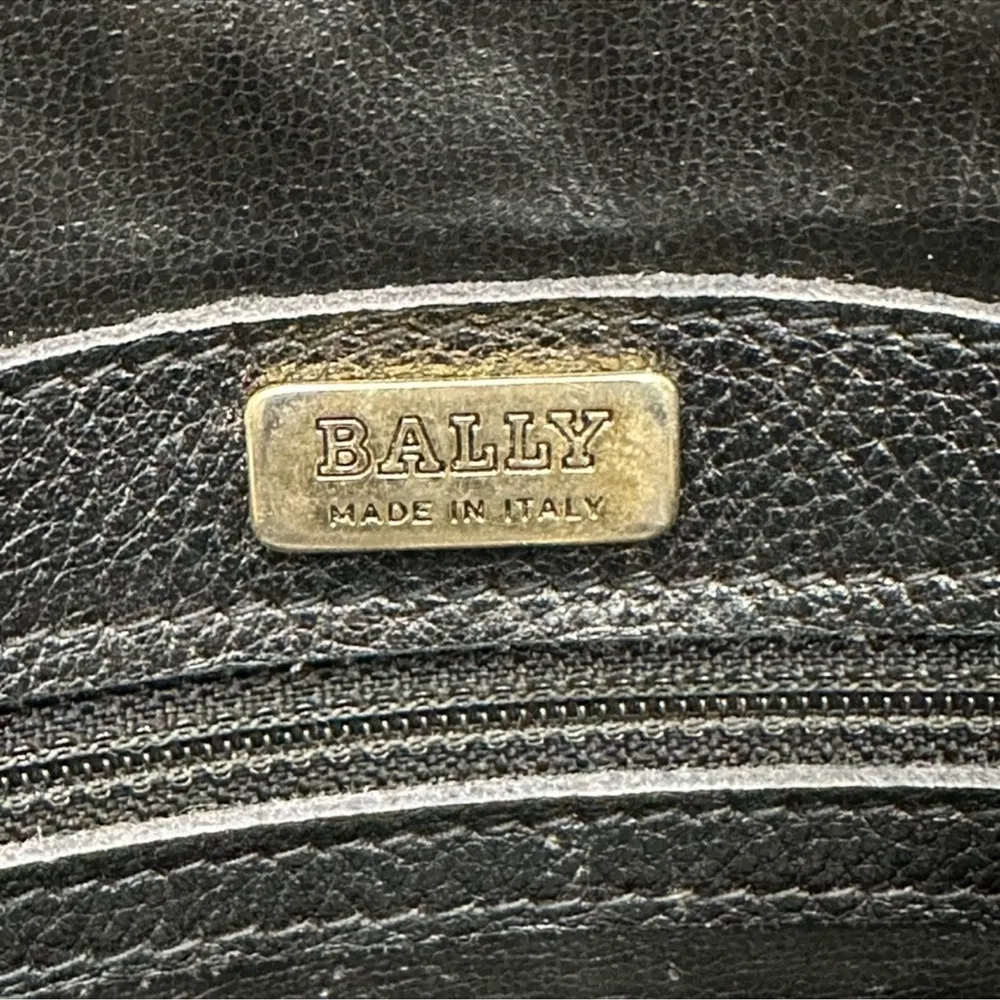 Bally Vintage Black Leather Crossbody Bag I Made in Italy - Image 8