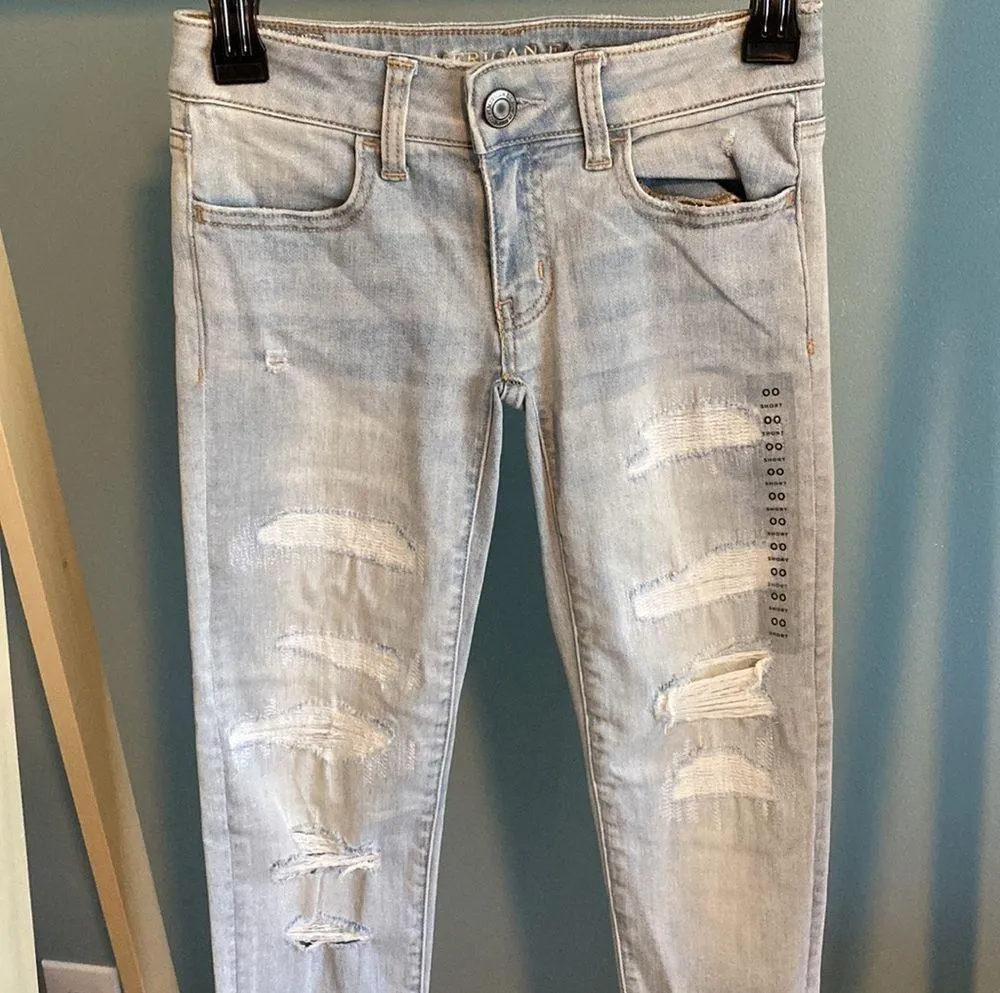 American Eagle NEW Size 00 Teen Ripped Short Super Stretch and Low Jegging Jean - Image 2