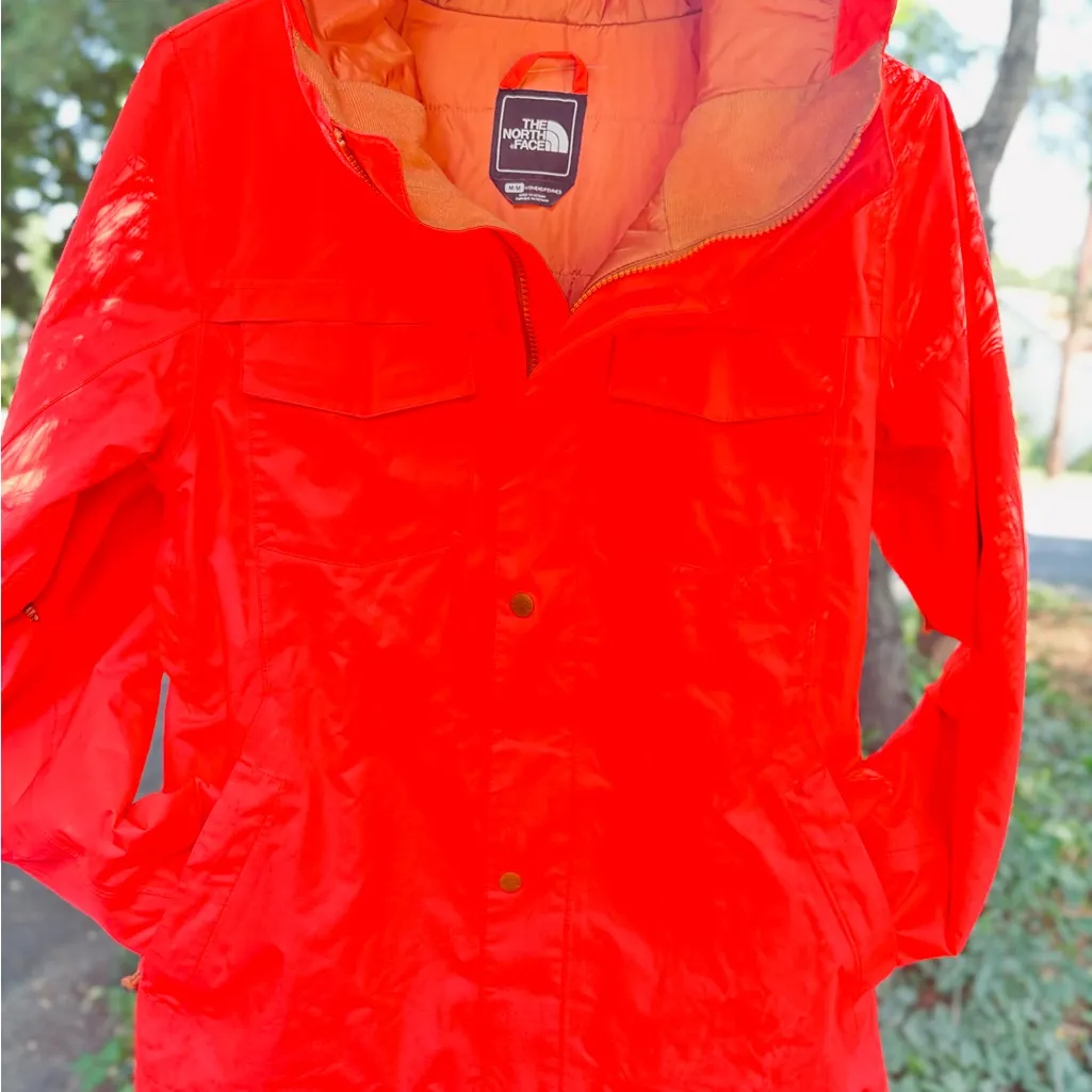 The Northface women’s hooded hyvent neon orange jacket - Image 8