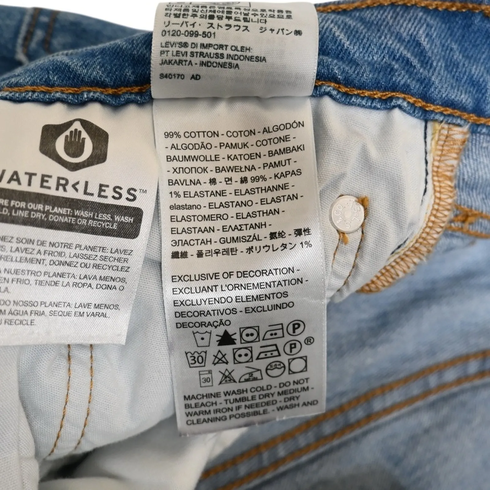 Levi's 501 Original Fit Womens 26x30 Button Fly Jean - Image 9