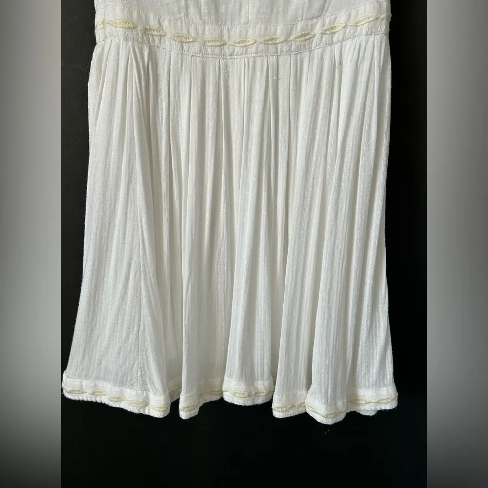 Delightful Birds of Feather Dress in white Sz 4 - Image 7