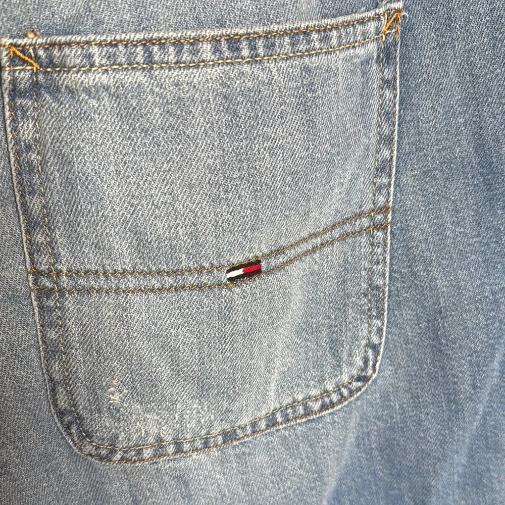 NWT Tommy Hilfiger Classic Carpenter Jean Shorts Size 4 Blue Denim Raw Hem Women - Image 8