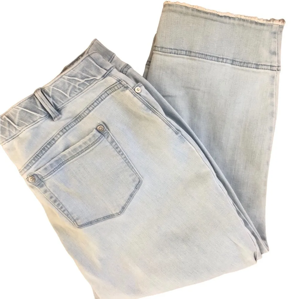 J. Jill Authentic Fit Denim Crop Jean Pant 16P W/Fringe Light Wash Stretch - Image 3