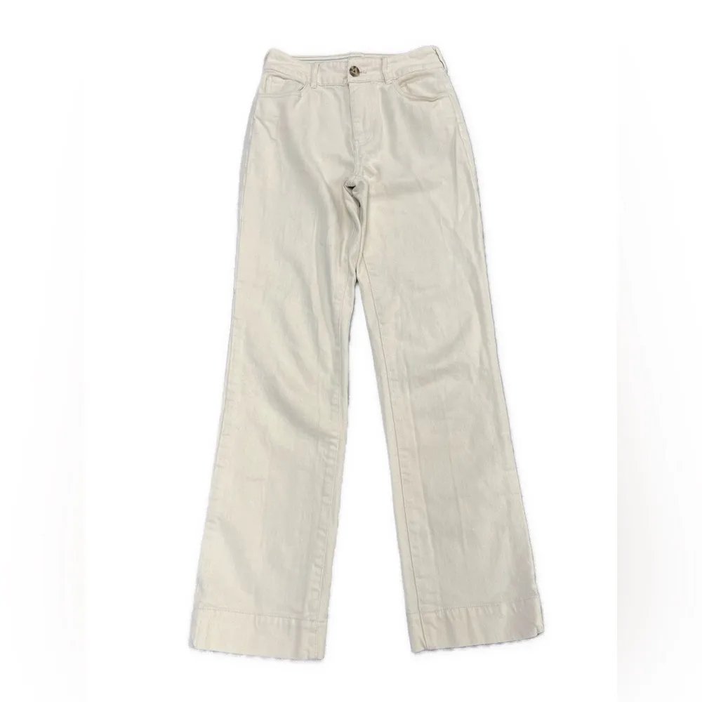 Faherty Organic Cotton Straight Ankle Denim Jeans in White Dune Wash 27 - Image 2
