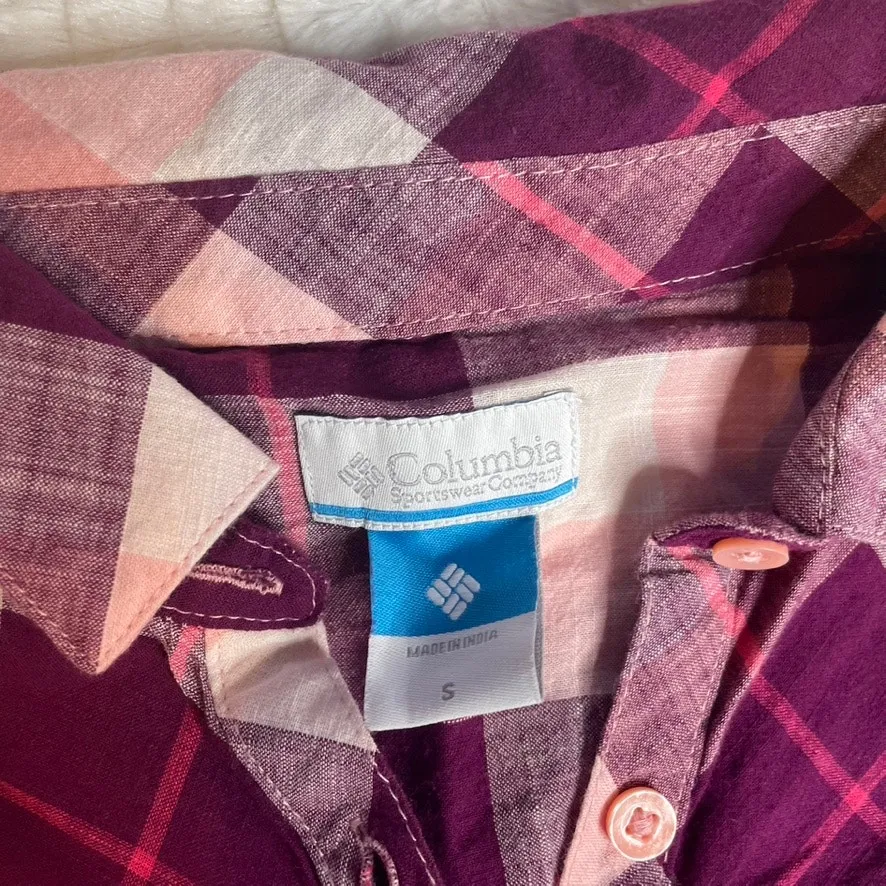 COLUMBIA Small Pullover Red‎ Plaid Longsleeve Shirt Pink 1/2 Button Down - Image 3