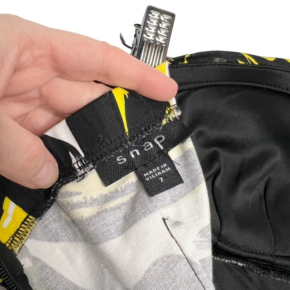 Snap Strapless Black, White, Yellow Floral Cocktail Party Dress Size undefined - Image 13