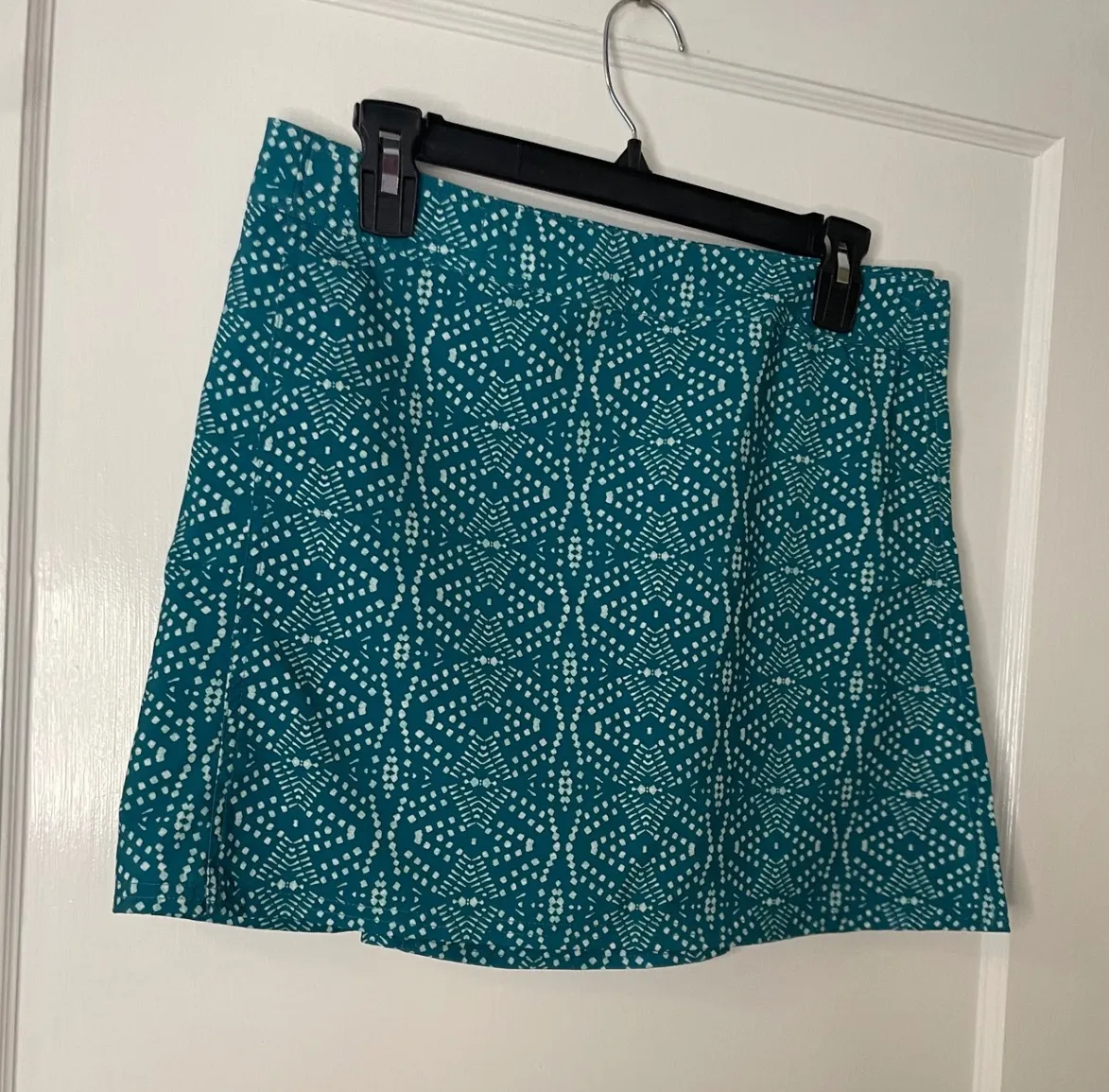 Rip Skirt Hawaii Women's Teal Blue & White Geometric Print Mini Skirt medium - Image 1