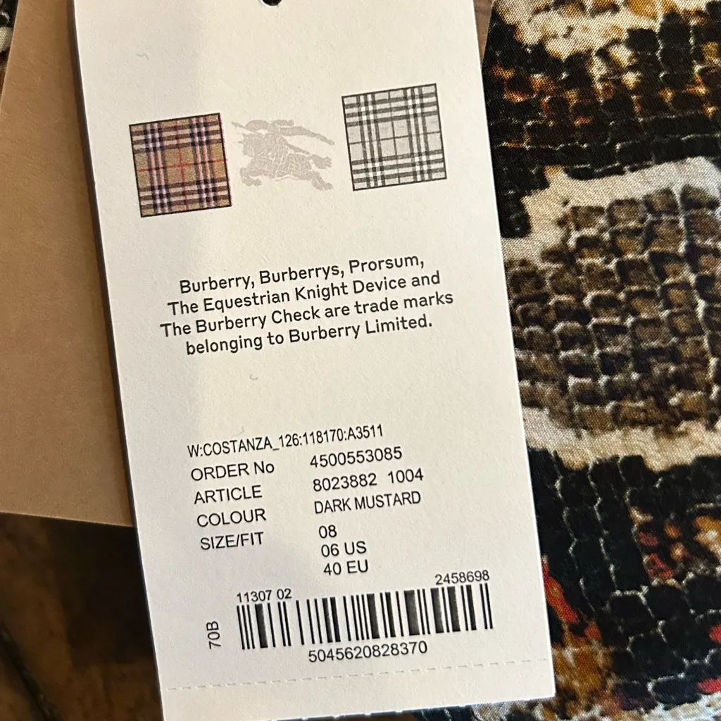 Burberry London Silk Animal Print Costanza Dress Size 6 NEW MSRP 2250.00 - Image 7