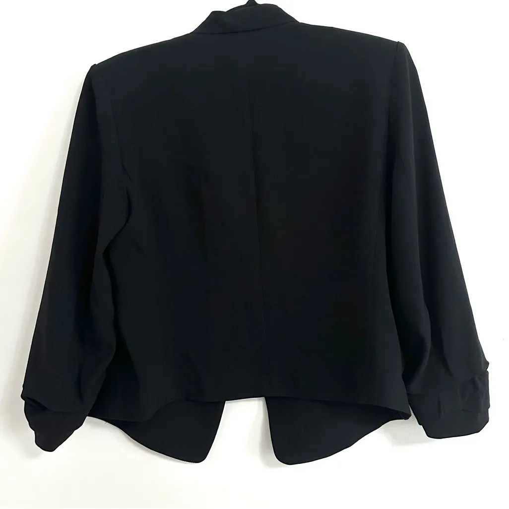 Aritzia Babaton Cropped Power Blazer in Black, Size 2 - Image 4