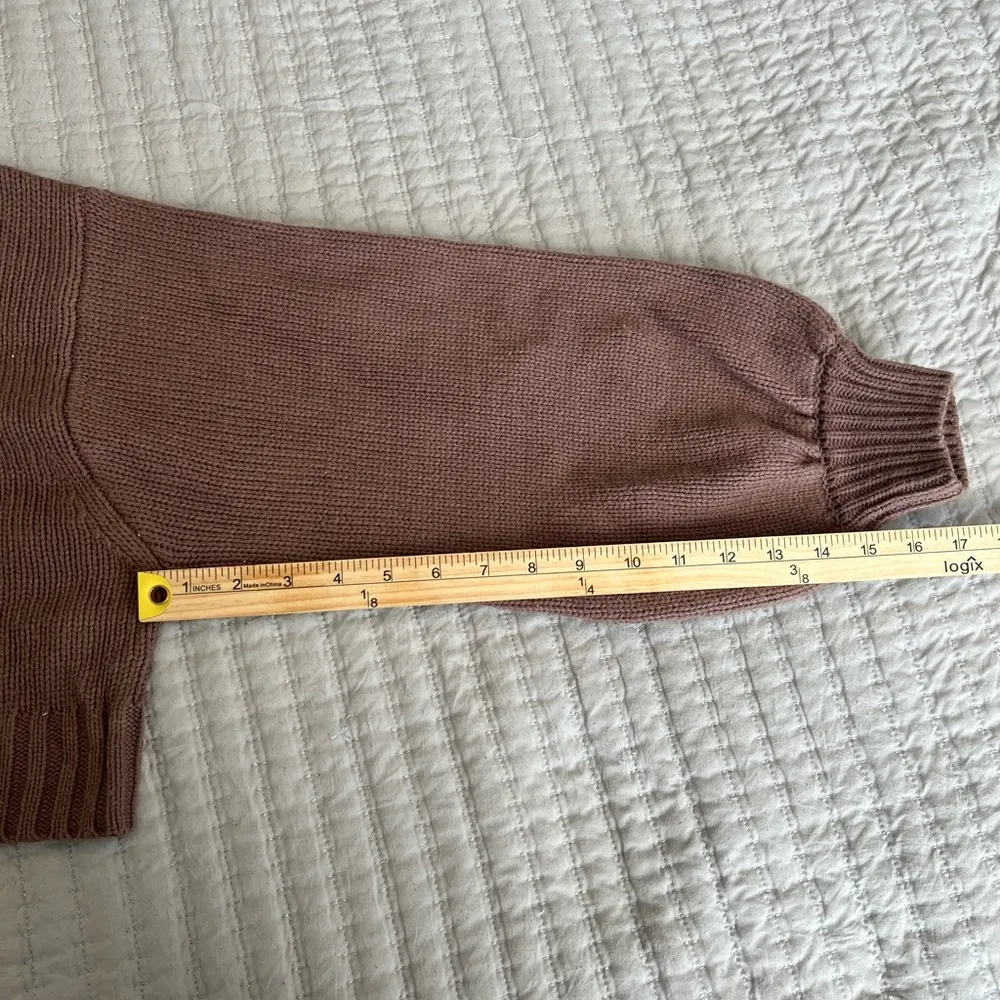 HYFVE cropped balloon sleeve sweater size Medium - Image 6