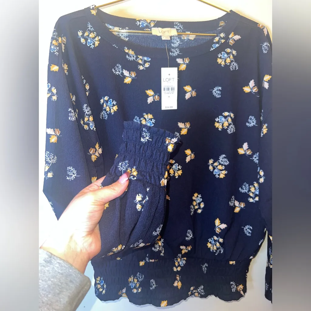 LOFT Outlet Navy Floral Smocked Waist Long Sleeve Blouse NWT Medium - Image 5