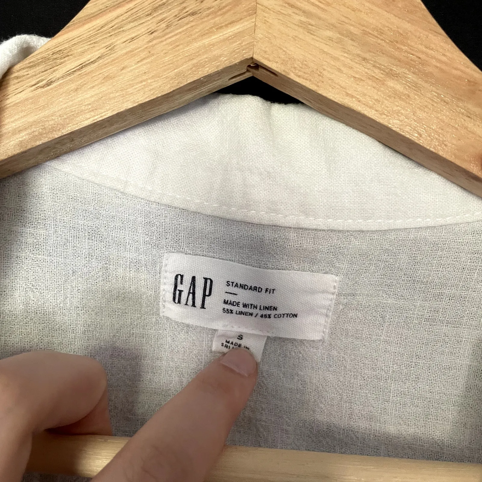 GAP linen cotton standard fit white short sleeved button down shirt women's S - Image 3