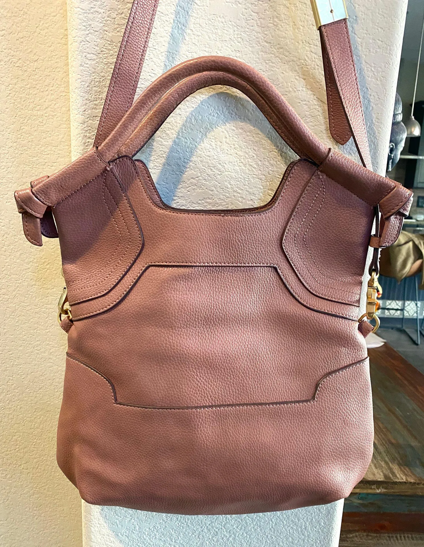 NWOT blush colored  bag with detachable strap. - Image 4
