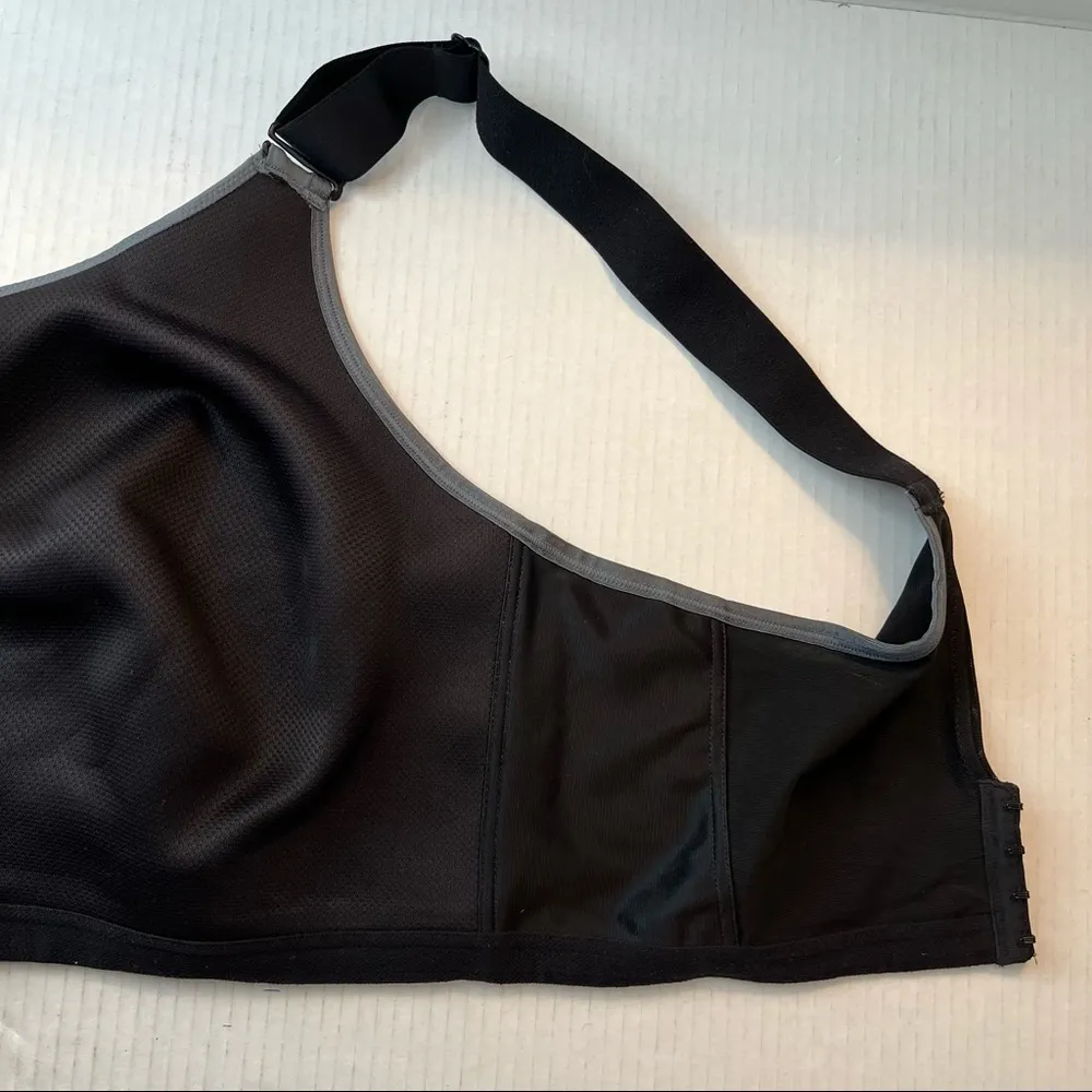 LIVI Active Sports Bra Black & Grey Molded No Wire Bra Sz 44G GUC Workout Wear - Image 10