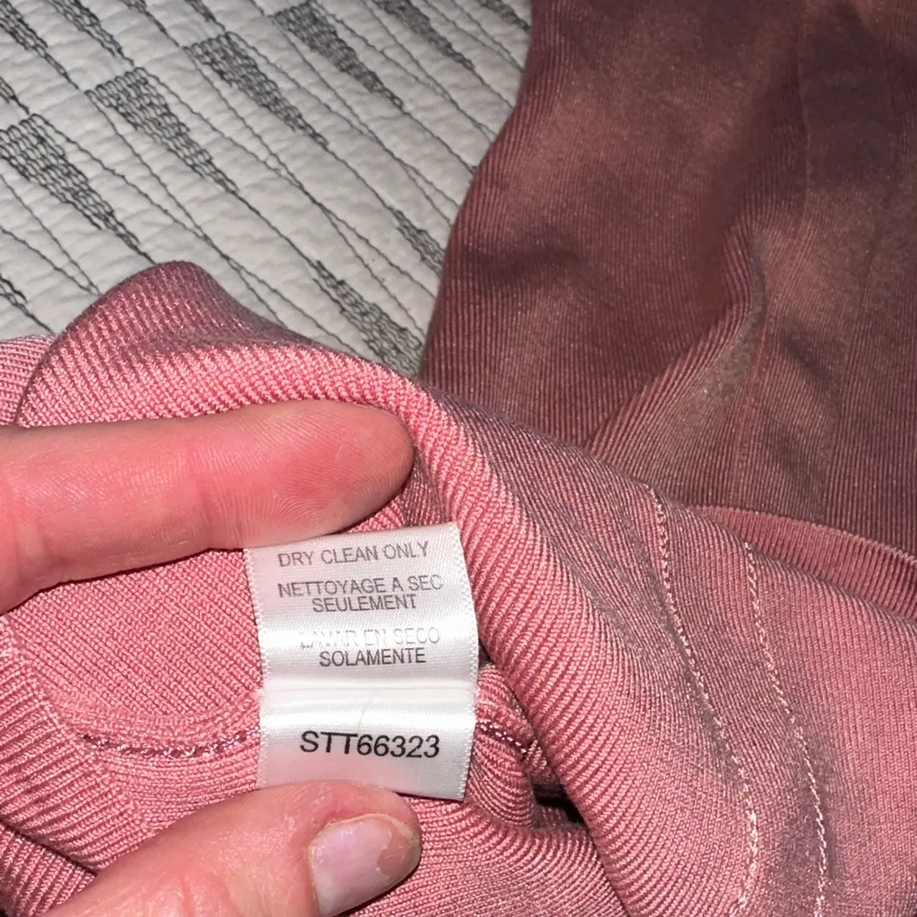 BCBGMaxAzria Mauve Sleeveless Knit Top - Image 5