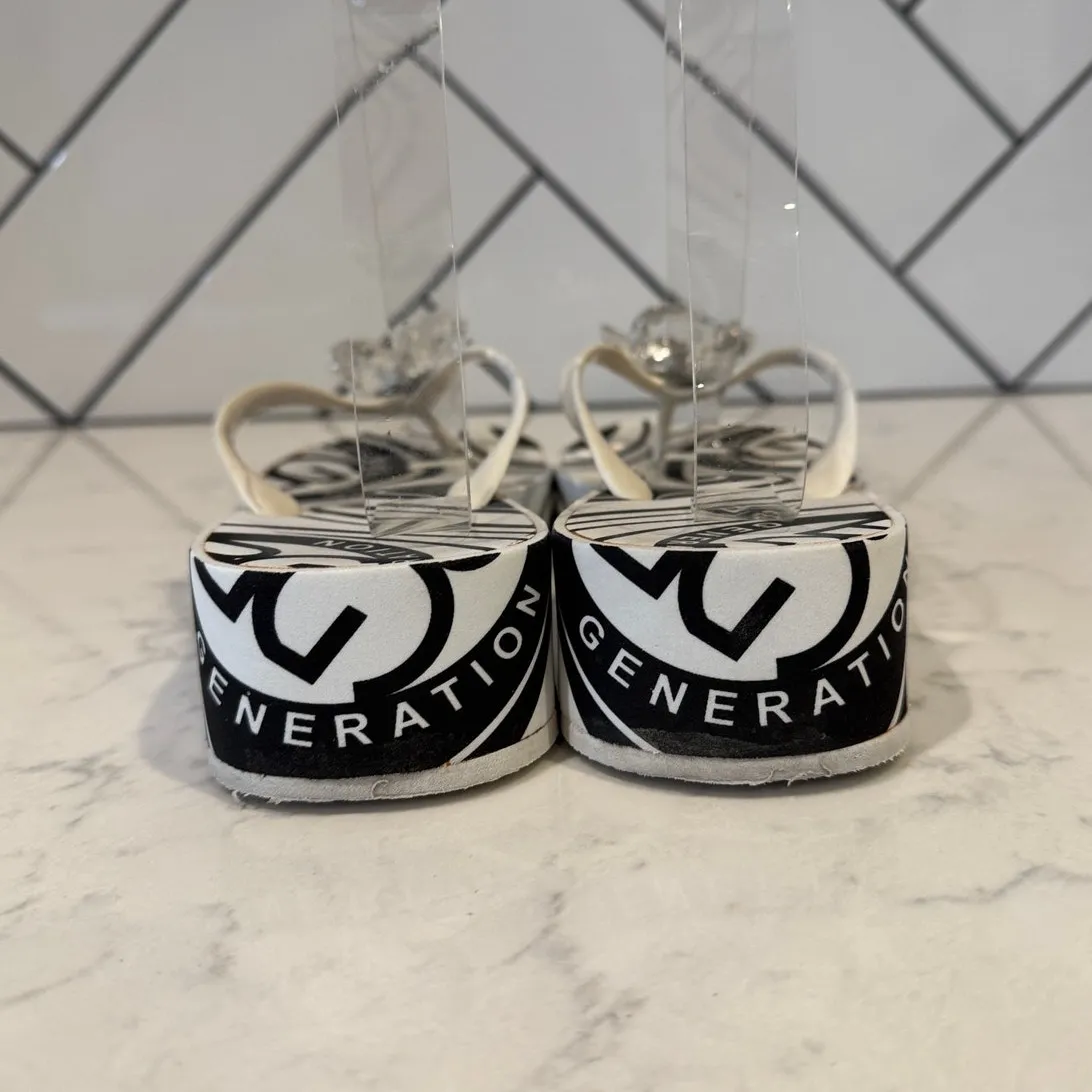 Y2K BCBGeneration black white platform flip flops size 10 clear gem flower - Image 2