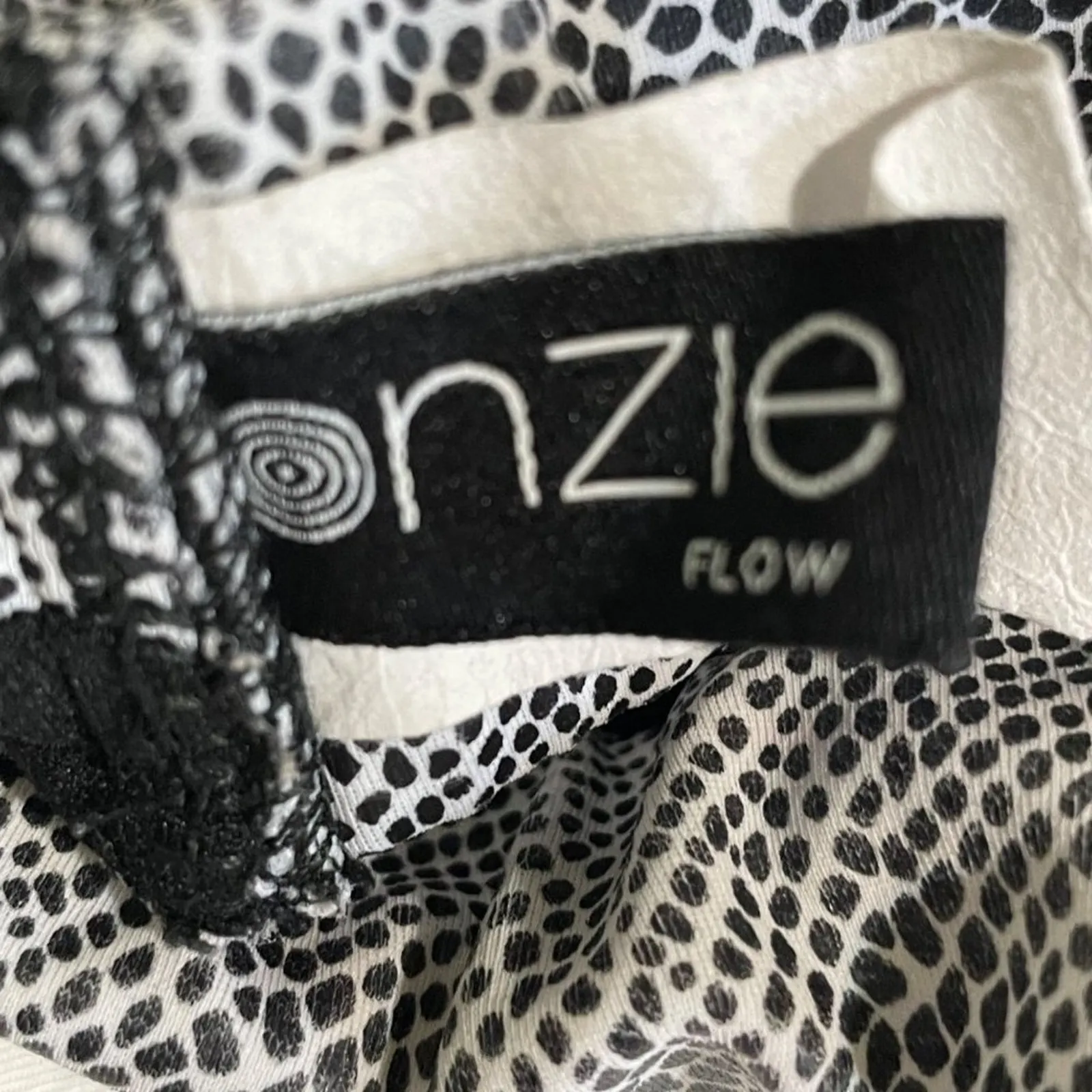 Onzie Black and White Reptile Print Racerback Strappy Sports Bra M/L - Image 5