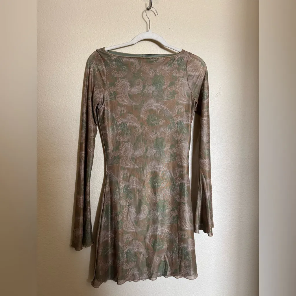 Motel Rocks Sevila Paisley Mesh Mini Dress Sz Medium NEW flare sleeves fairy - Image 2
