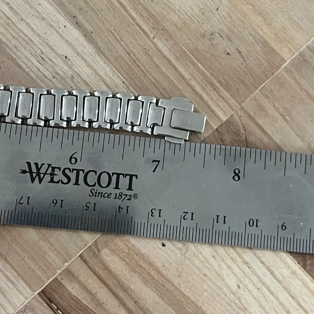 Citizen Eco-Drive Solar Ladies Watch Crystals Pearl Dial Stainless Bracelet - Image 15