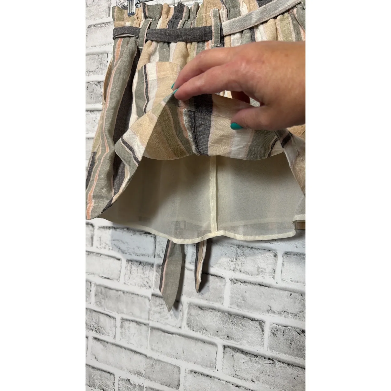 American Eagle Striped Mini Skirt with‎ Belt Womens M Beige Green Pockets - Image 6