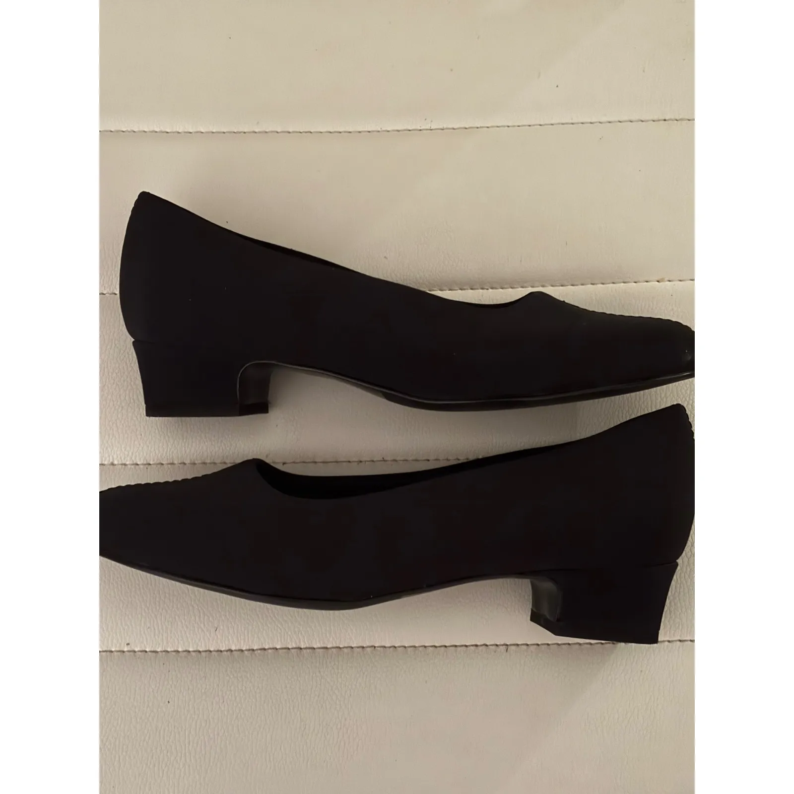 Trotters‎ Black Fabric Block Heel Pumps Women's Size 6.5W Comfort Shoes - Image 4