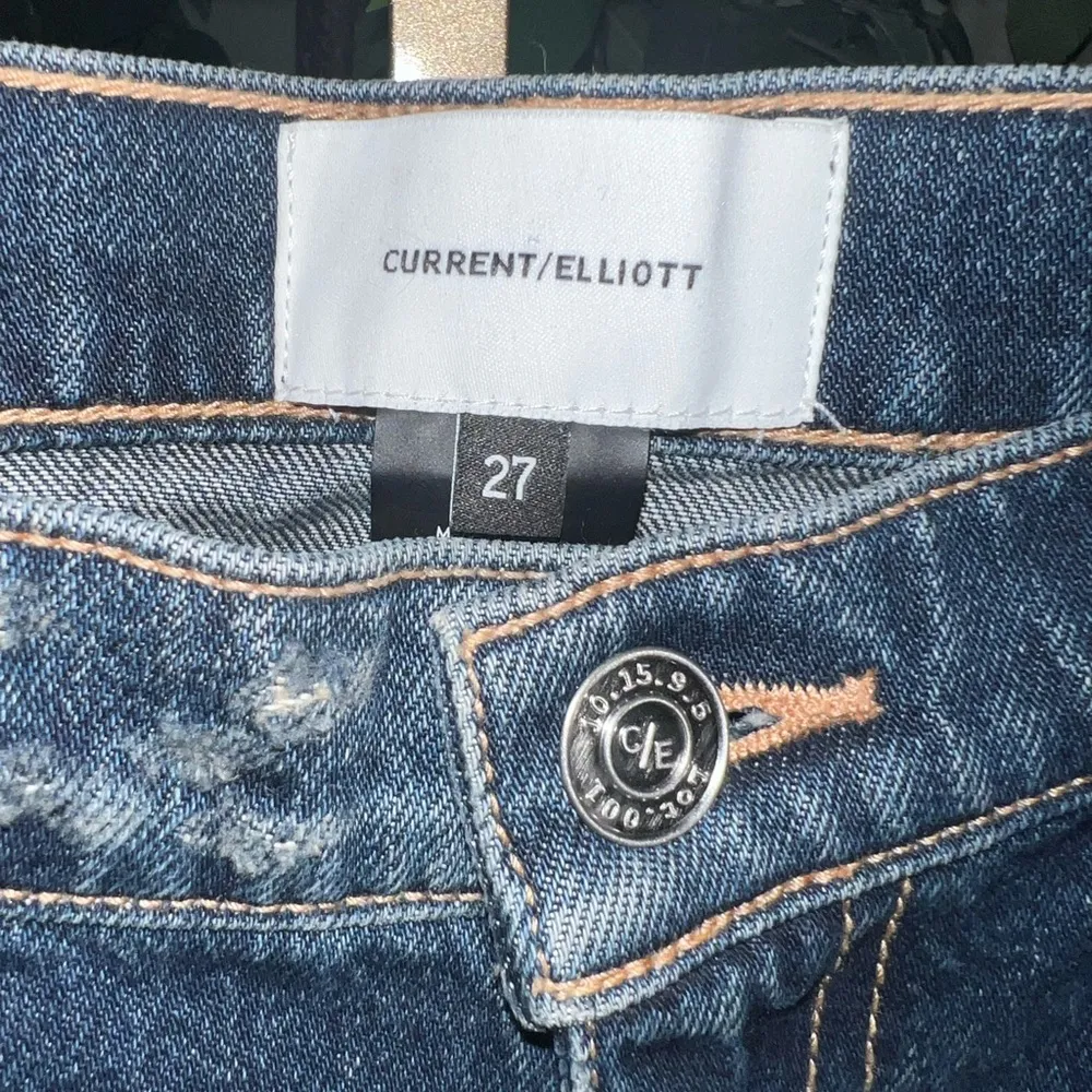 CURRENT/ ELLIOT The Repaired Fling Distressed Crop Jeans in Becker Rip Repair 27 - Image 5