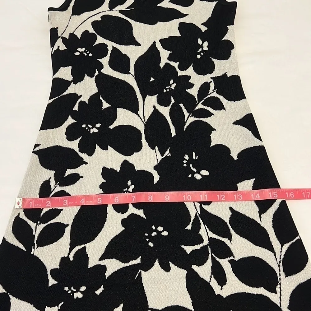 J. Crew Sleeveless Sweater Mini Dress in Floral Jacquard Size Small - Image 12