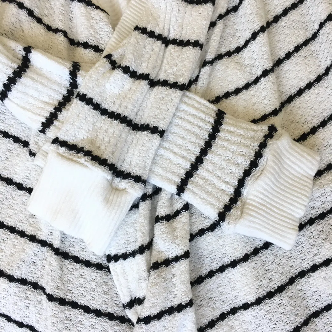 White Striped Cardigan - Image 4