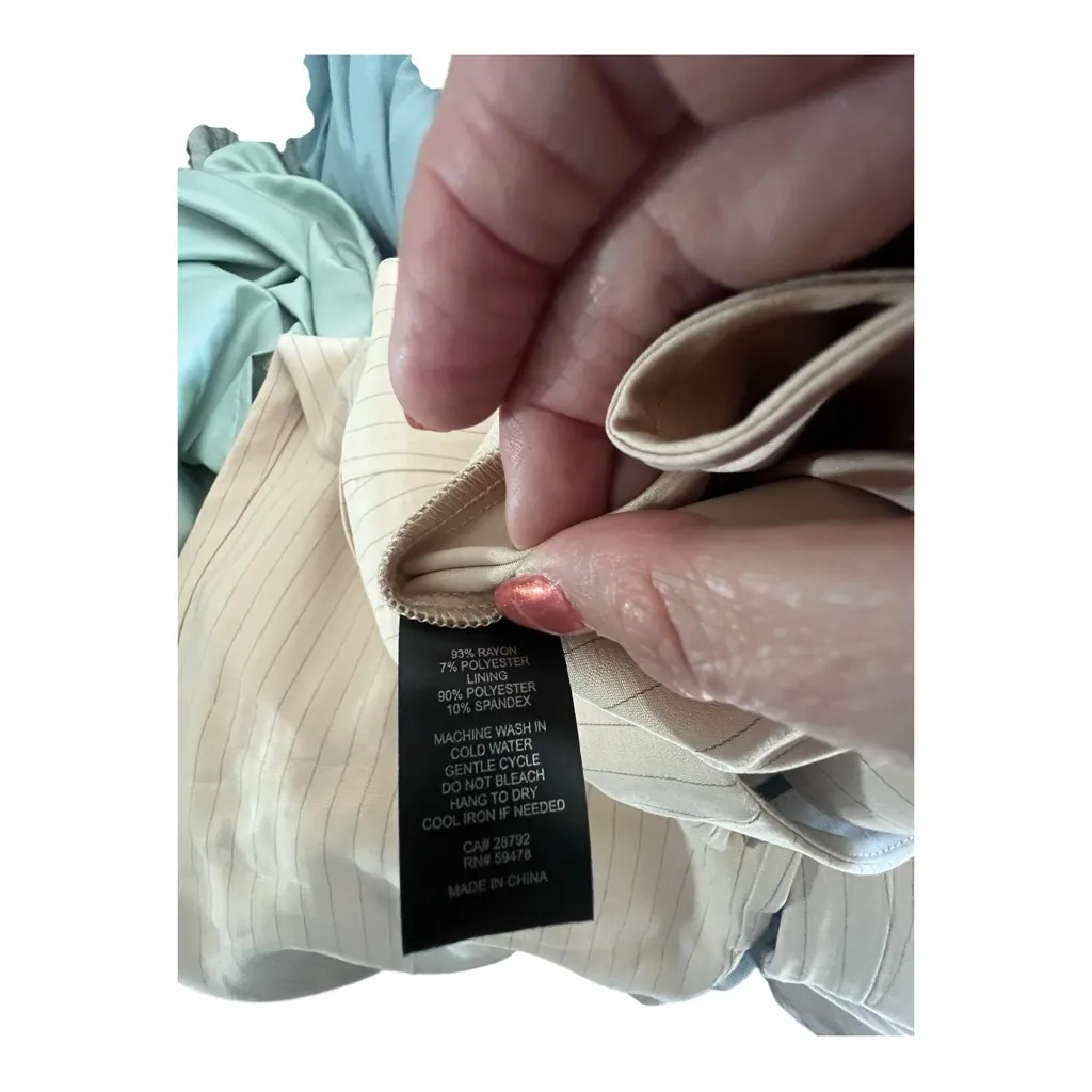 NWT House of Harlow 1960 women’s Light Beige Pinstripe Pants Tan Size 4 - Image 6