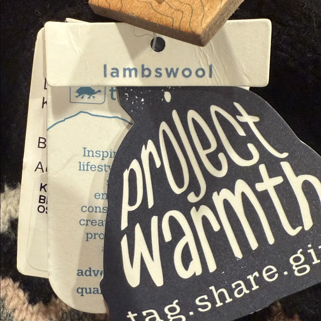 NEW TURTLEFUR WOMENS LAMBWOOL Patterned Black and Brown Beanie - Image 5