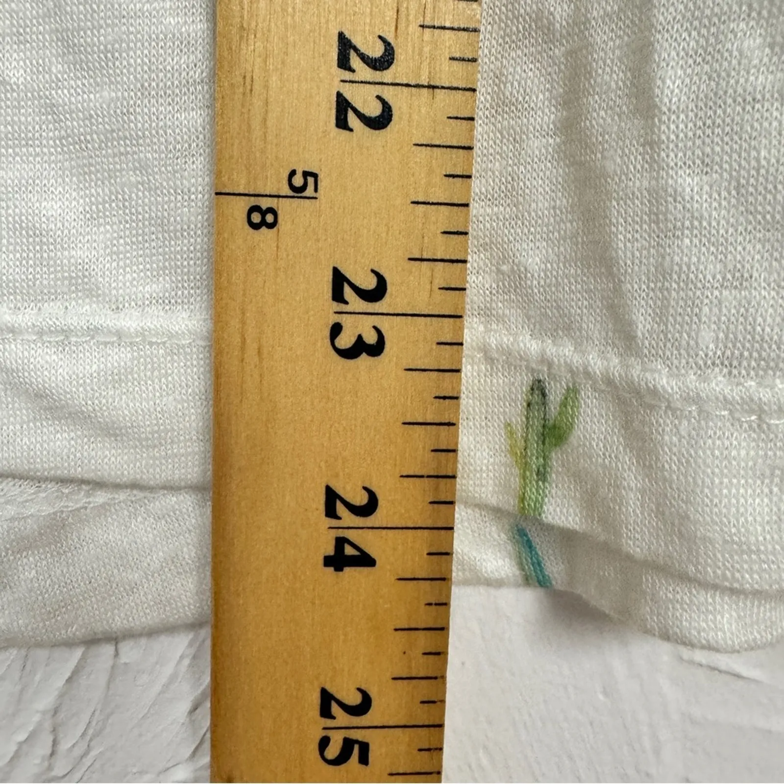 Rails White Linen Cactus Print Tee Shirt Womens M Short Sleeve Sheer V Neck - Image 7