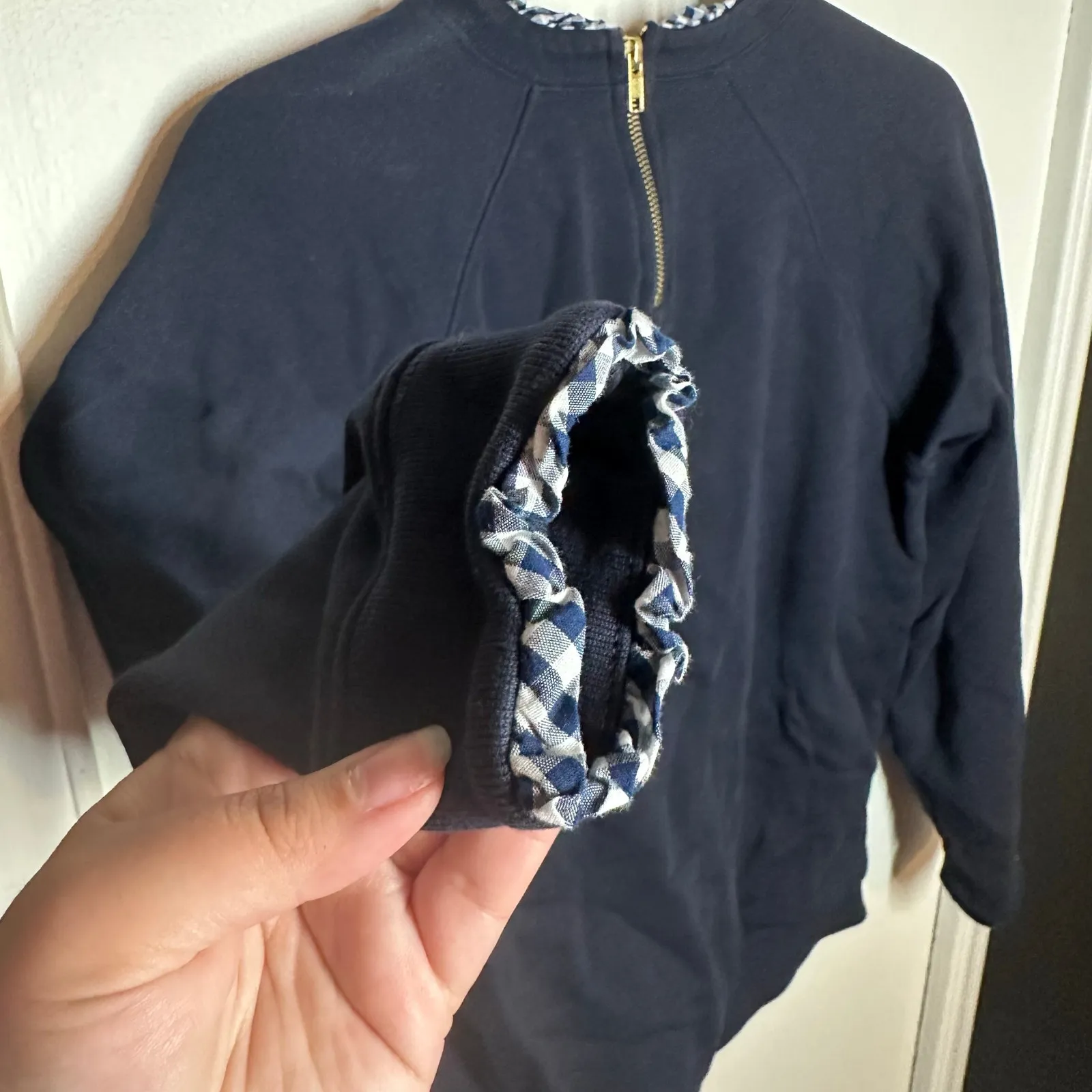 J. Crew Women's Navy Blue Plaid Trim Long Sleeve Knit Top Size Medium - Image 7