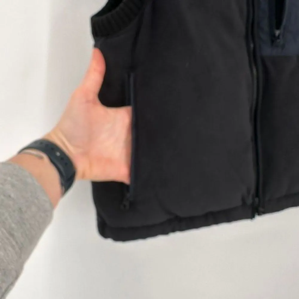 NWT‎ Sweaty Betty Venture Padded Mixed Media Fleece Vest XS black blue cropped - Image 6