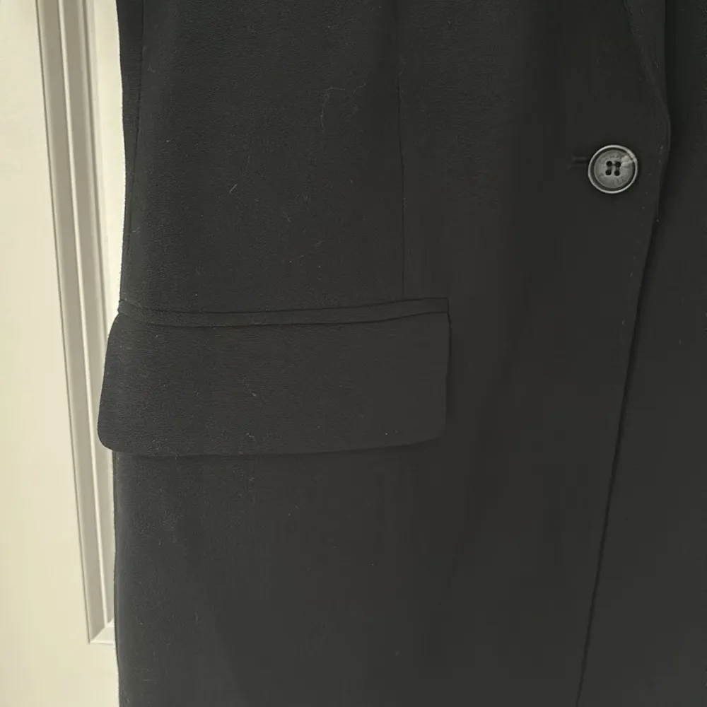 Vince Camuto Blazer Women's 6 Black Notch Lapel Office Sophisticated Modern - Image 3