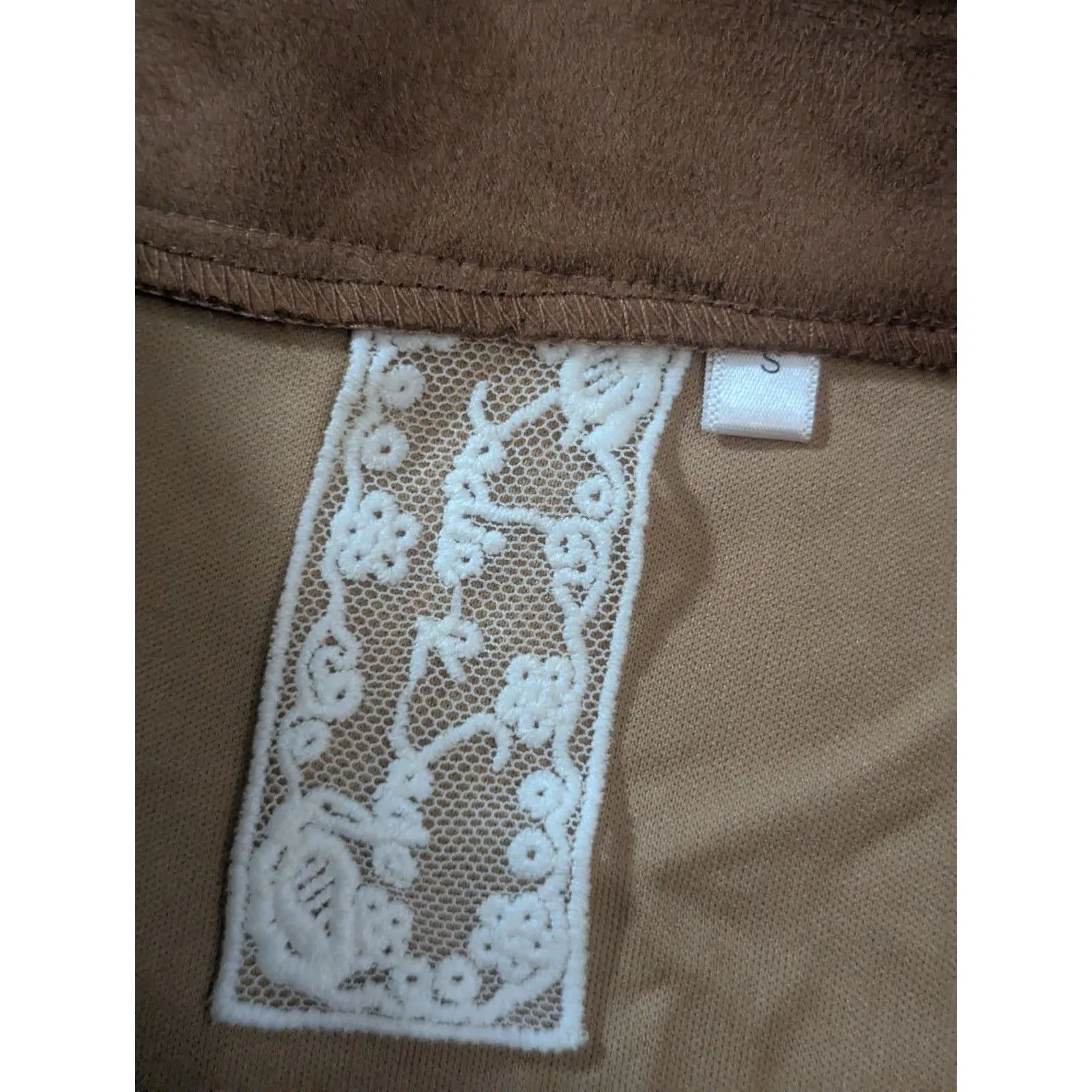 SADIE & SAGE Tan Faux Suede Scalloped Mini Skirt Small Boho Festival Western Brown - Image 5