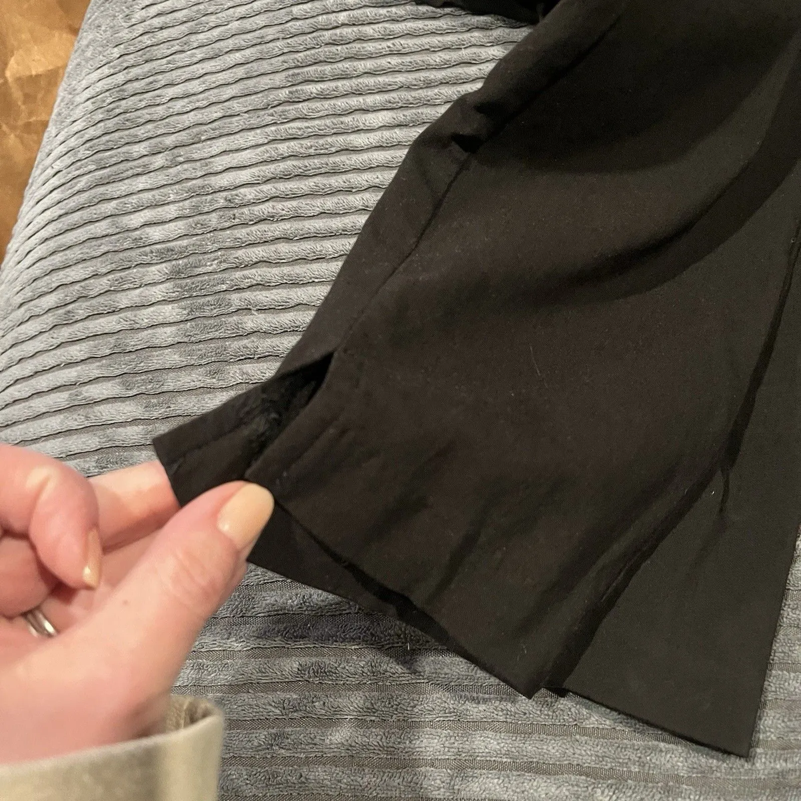 Michael Kors Black Pull-on Pants Stretch Size Small Emblem And Split Ankle - Image 6