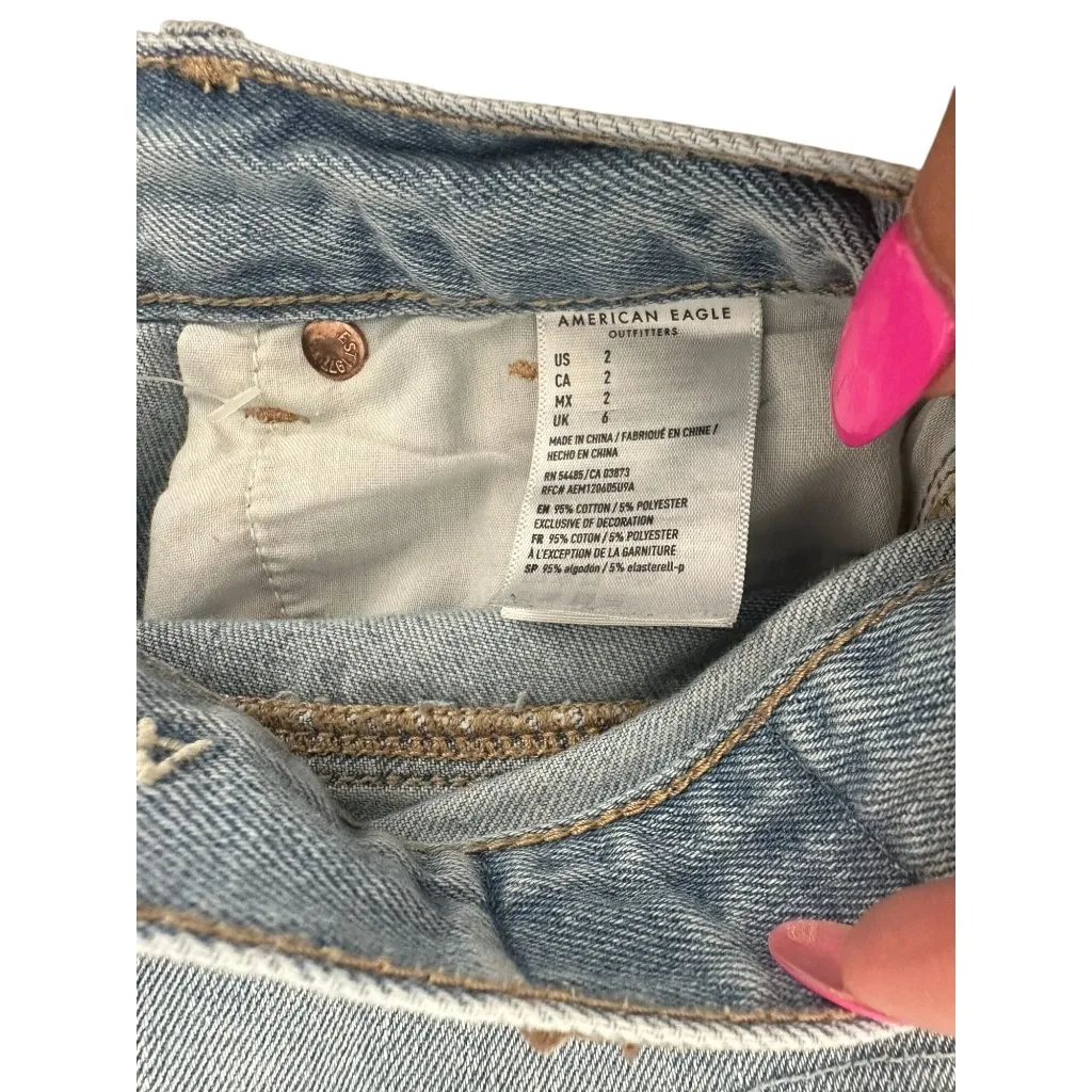 AMERICAN EAGLE Light Wash Distressed Denim Shorts Size 2 Blue - Image 4