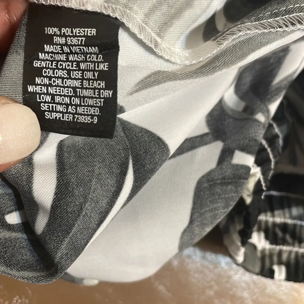 Worthington short NIKKI TROPICAL womenswear size plus OX black white gray NWT - Image 6