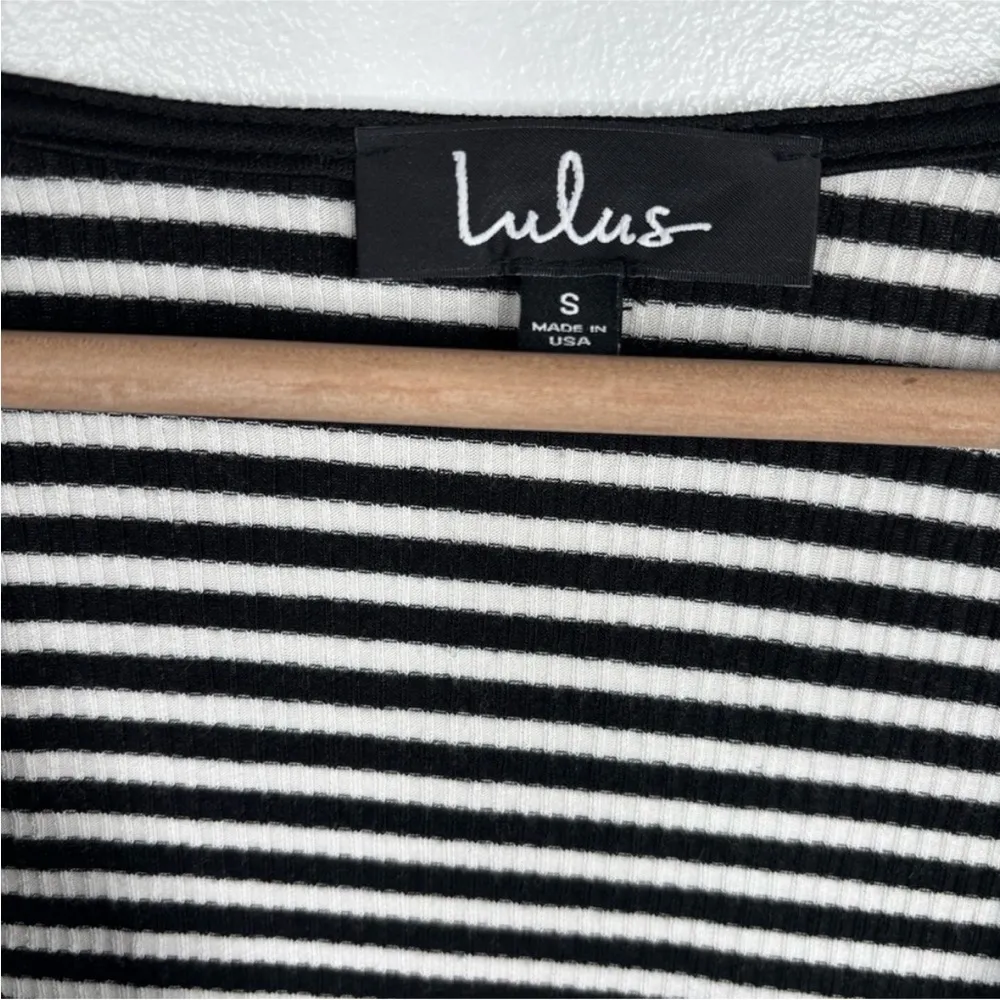 Lulu's Black and White Striped Bodysuit Size Small Chic Minimalistic Classic - Image 4