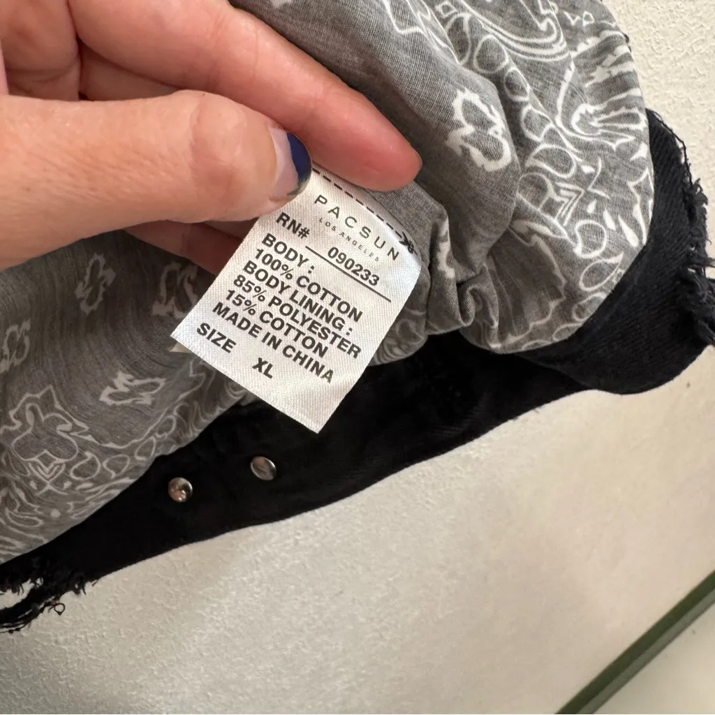 Pacsun Distressed Jean Jacket in Black Size XL - Image 5