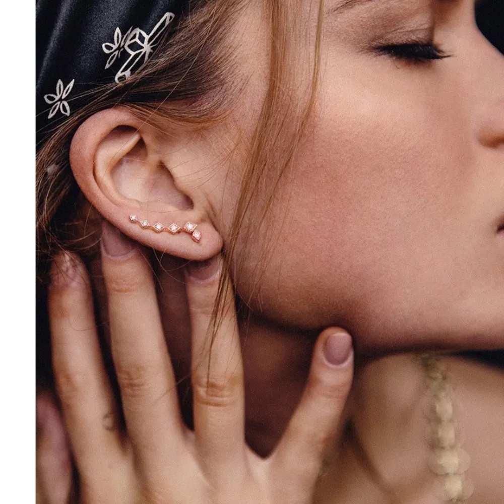 LUV AJ Diamond Kite Crawler + Stud Set - Image 4