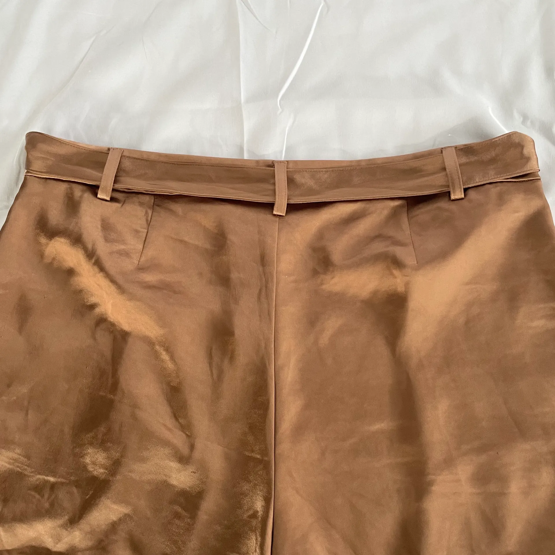 New  Satin Belted Waist Cuffed Hem Shorts Warm Chestnut Brown - Image 9