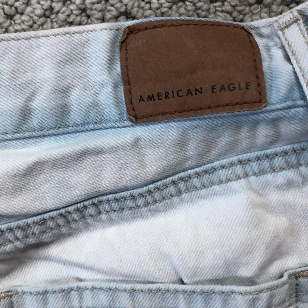 AE Boyfriend Shorts - Image 4