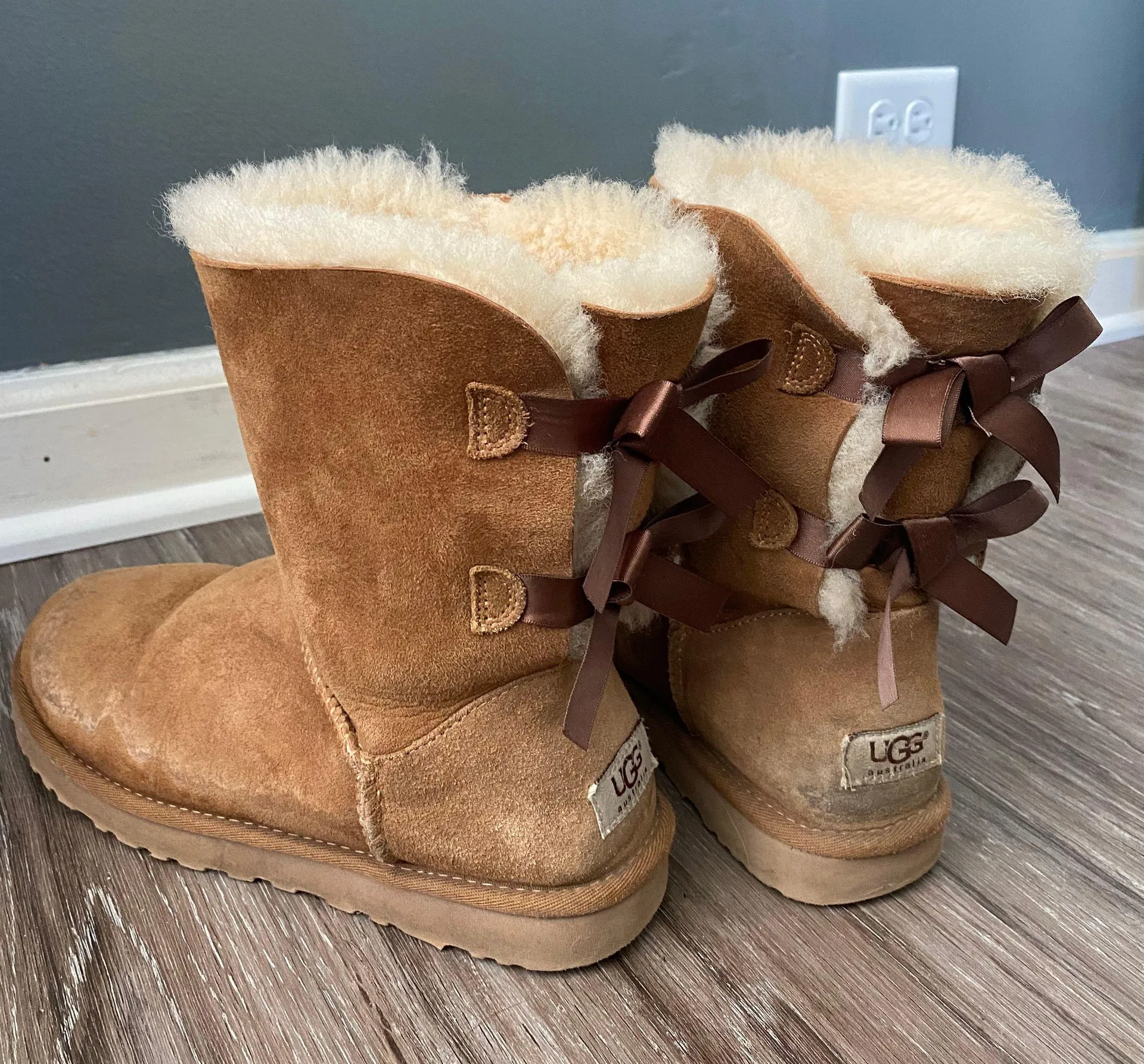 women’s bailey bow tan  boots - Image 3