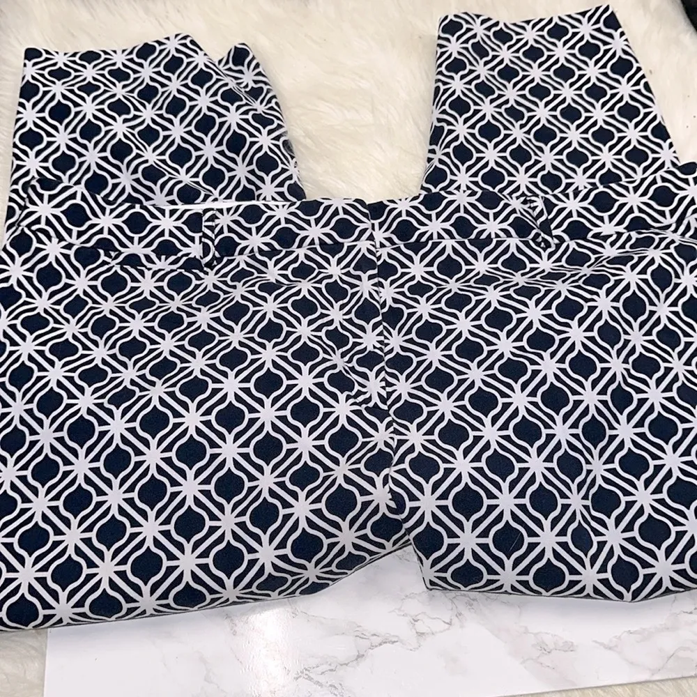 Crown and Ivy Stylish Patterned Pants size 24W - Image 2